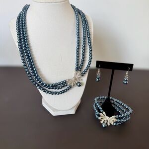 Elegant Blue Pearl Jewelry Set with Silver Accents